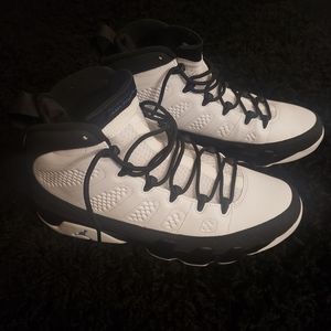 Air Jordan 9 Retro